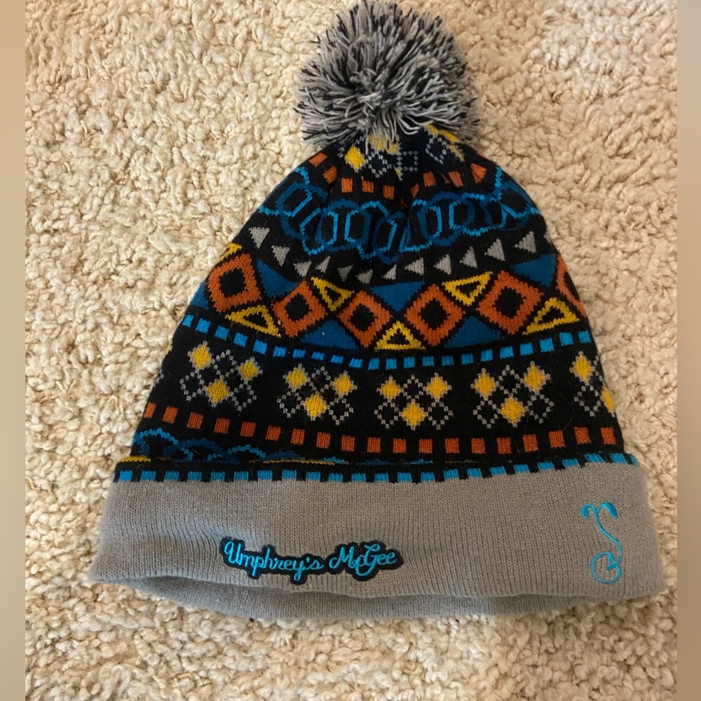 Umphrey’s McGee Grassroots multi-colored Beanie with pom pom and stash pocket